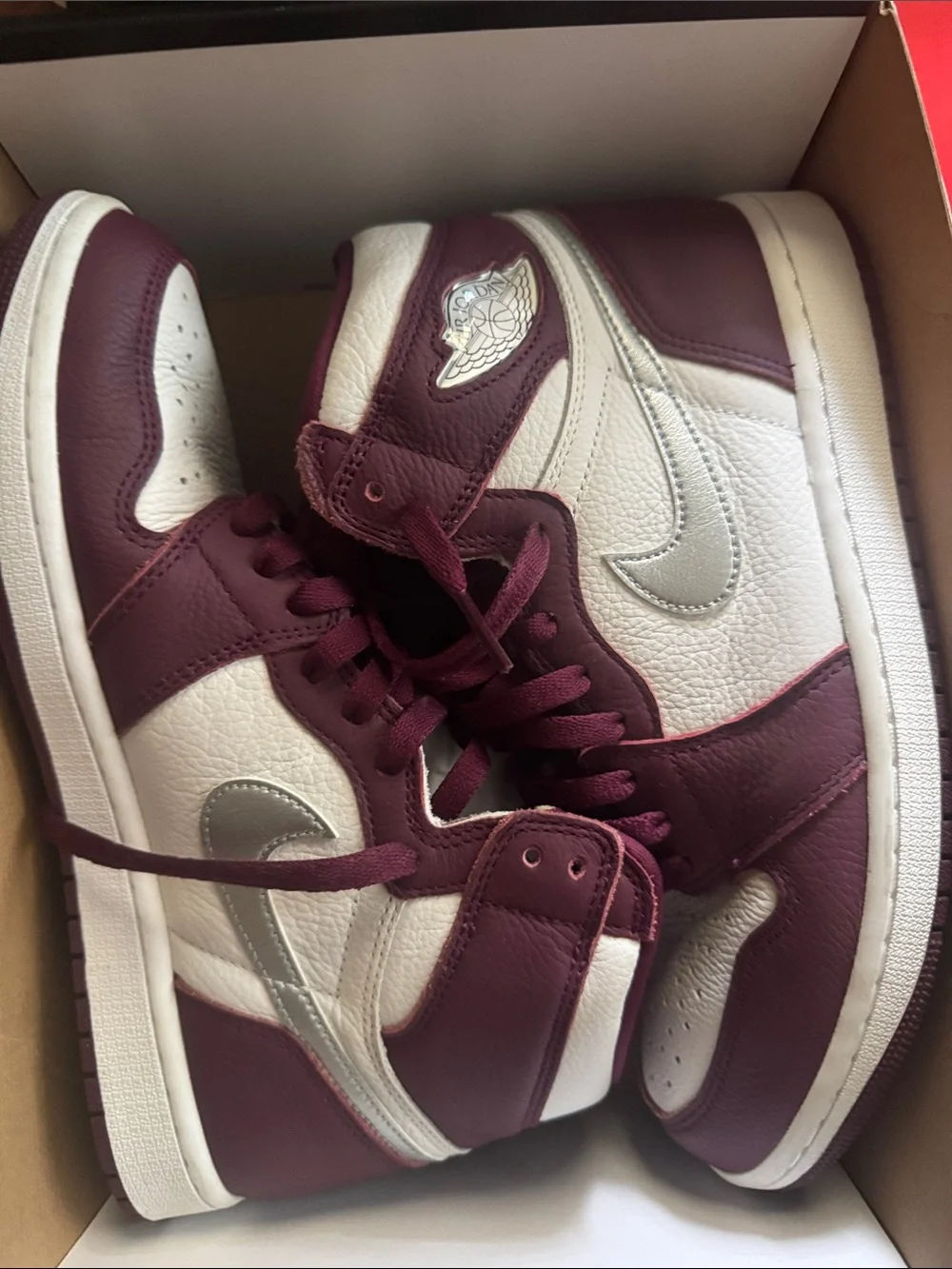 Nike Air Jordan 1 Mid - White and Burgundy (9)